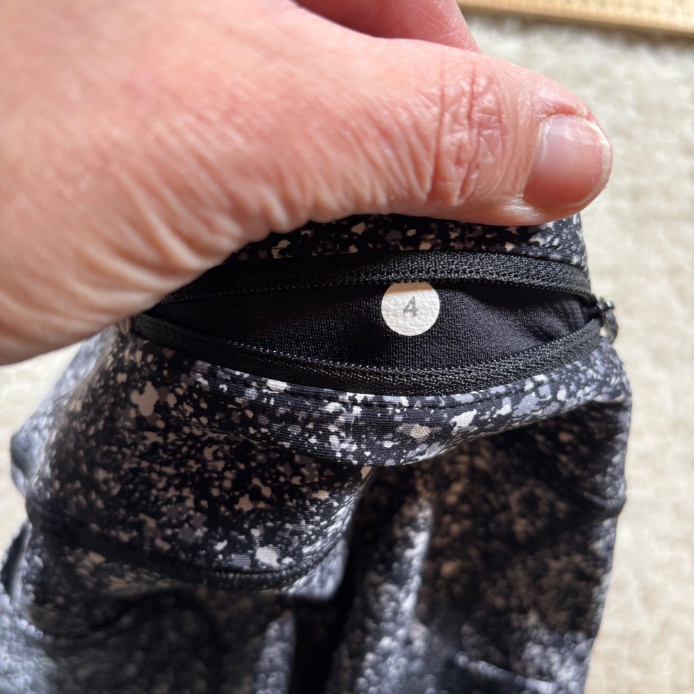 Lululemon Align High Rise Pant Speckled Print Black White‎ Size 4 - Picture 7 of 9
